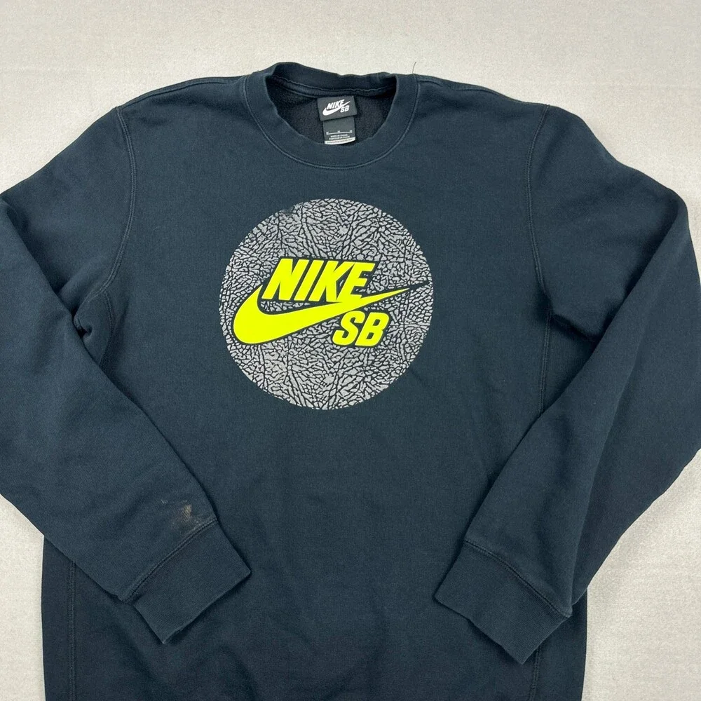 Nike SB Sweatshirt Men Medium Black Solid Pullover Skateboard Swoosh M *